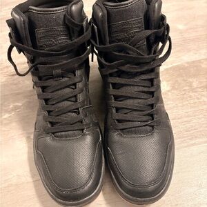 Levi's Black High-Top Sneakers